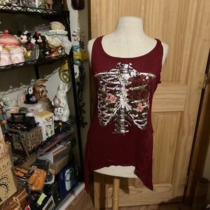 Hot Topic burgundy tank top